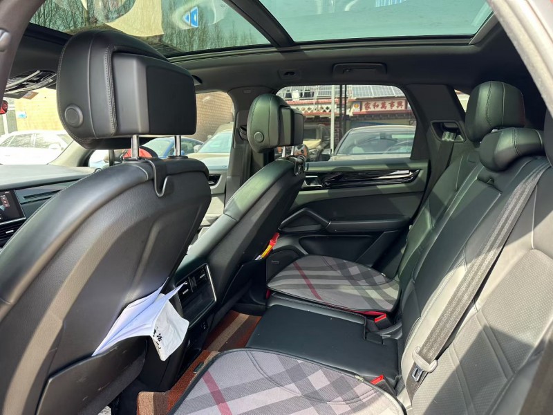 淄博21年保时捷卡宴5