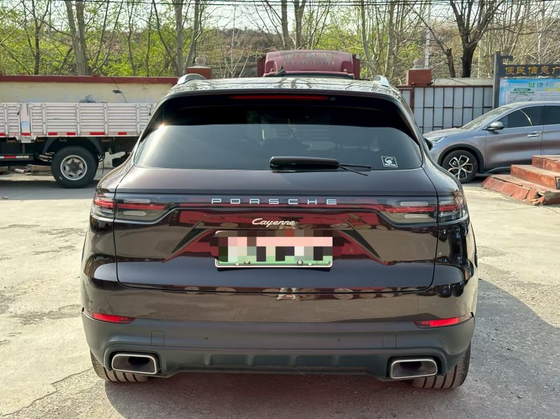 淄博21年保时捷卡宴9