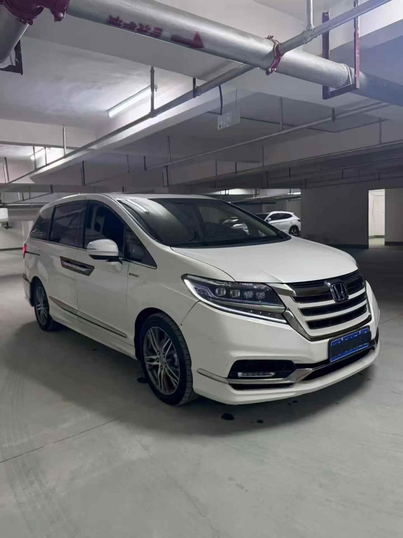 洛阳20年本田艾力绅3