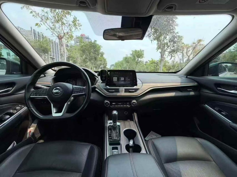 衡阳23年日产轩逸5