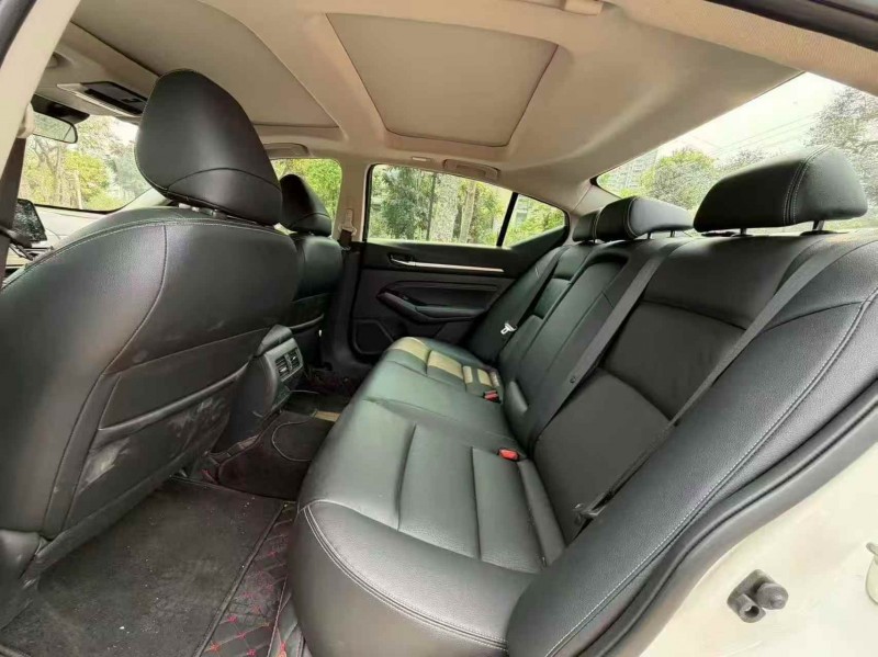 衡阳23年日产轩逸6