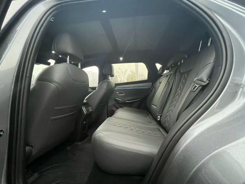 东莞25年比亚迪宋6