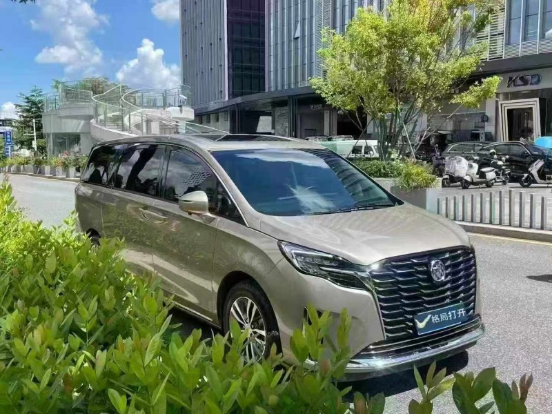 深圳24年别克GL82