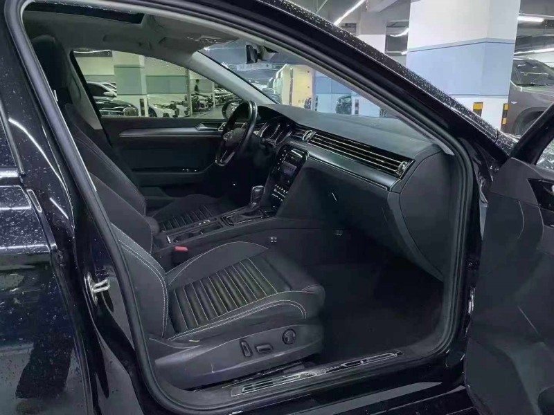 深圳22年大众迈腾8