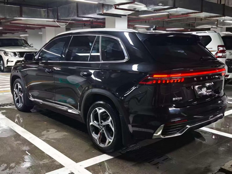 六盘水23年吉利星越3