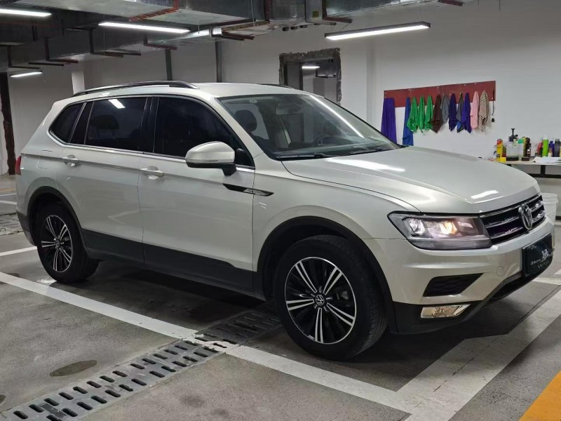 六盘水21年大众途观5