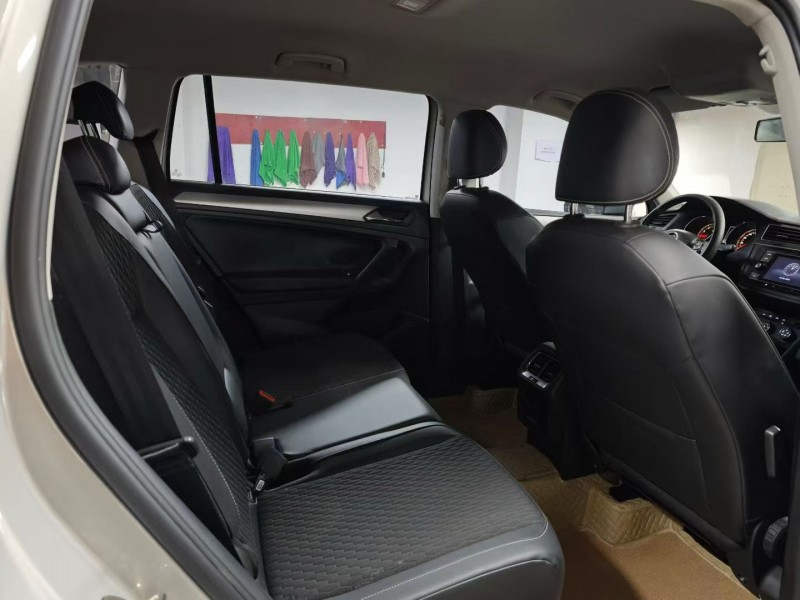 六盘水21年大众途观7