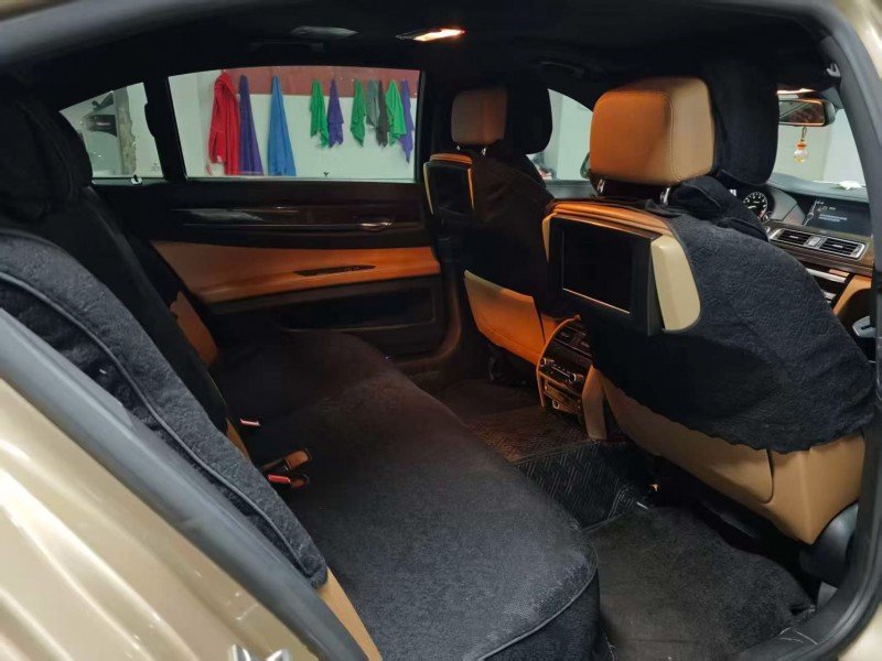 六盘水12年宝马7系7