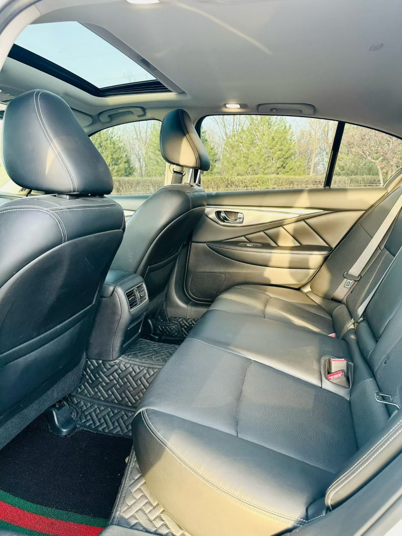 太原23年英菲尼迪Q50L4