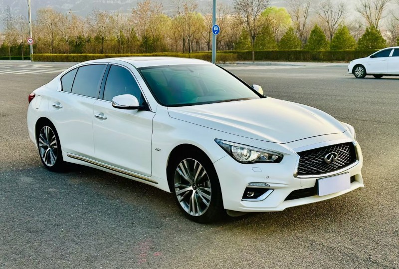 太原23年英菲尼迪Q50L9