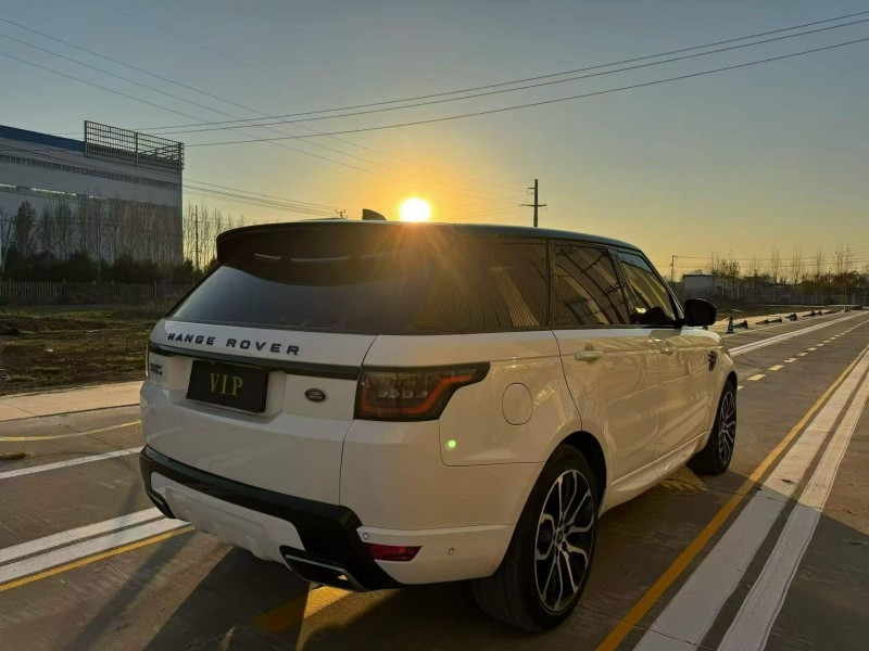 菏泽21年路虎揽胜运动8