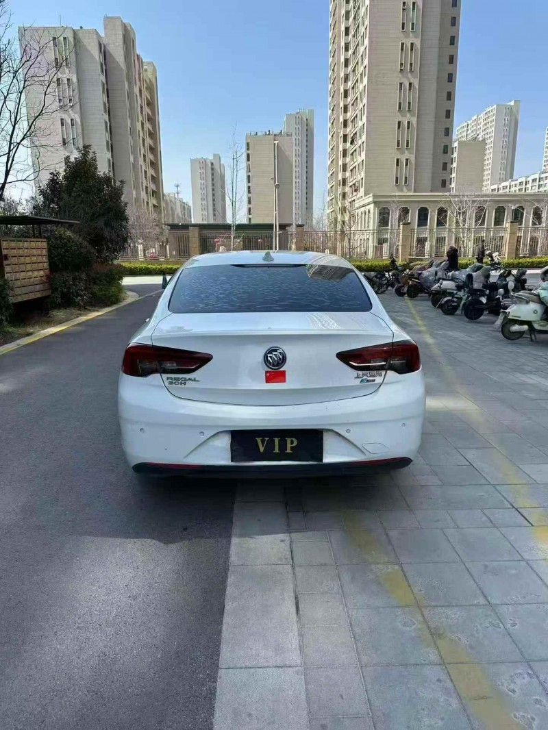 东营19年别克君威7