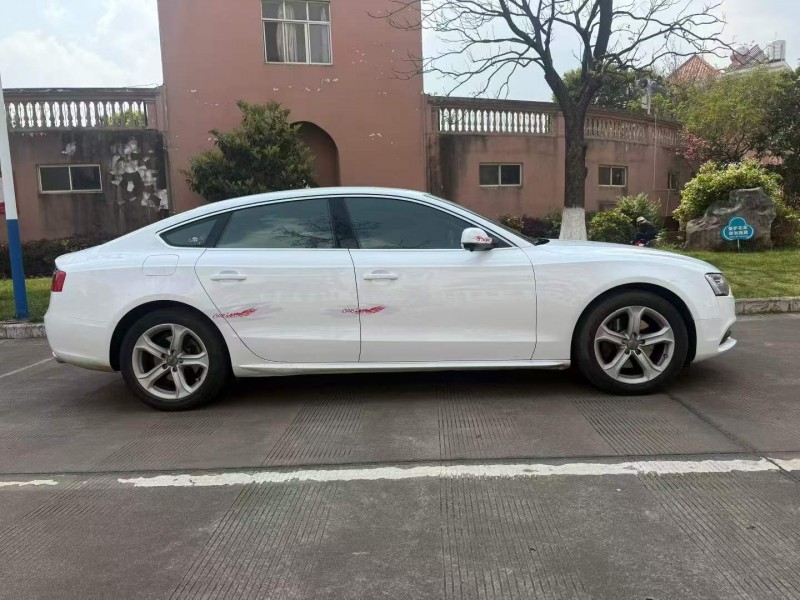 曲靖16年奥迪A54