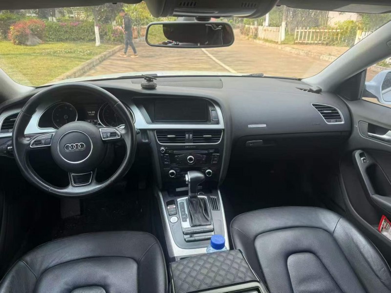 曲靖16年奥迪A56