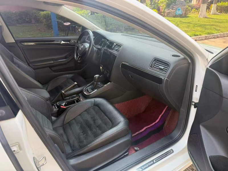 曲靖18年大众速腾4