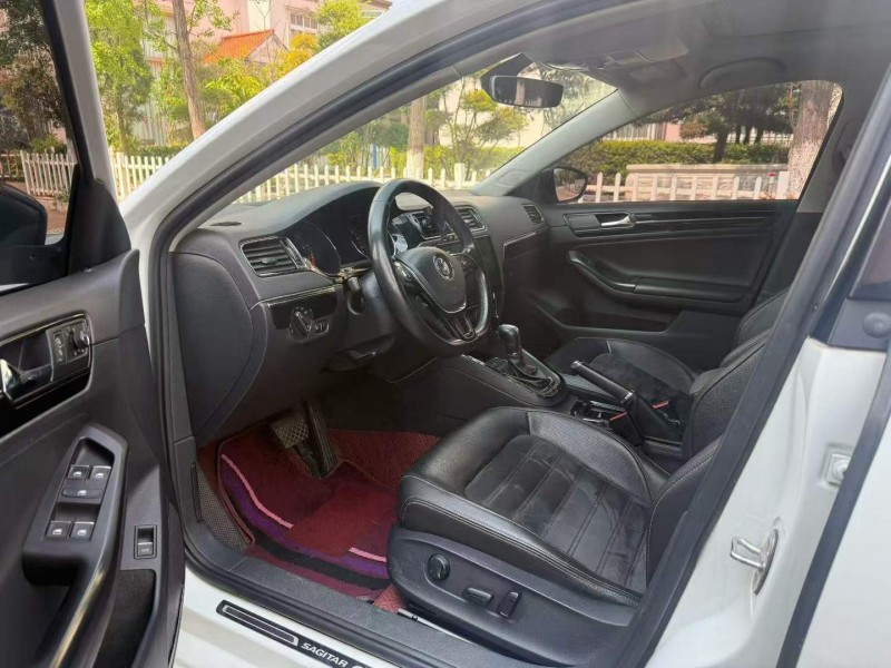 曲靖18年大众速腾6