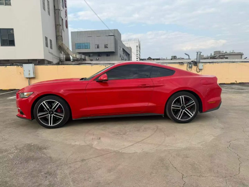 曲靖16年福特野马6