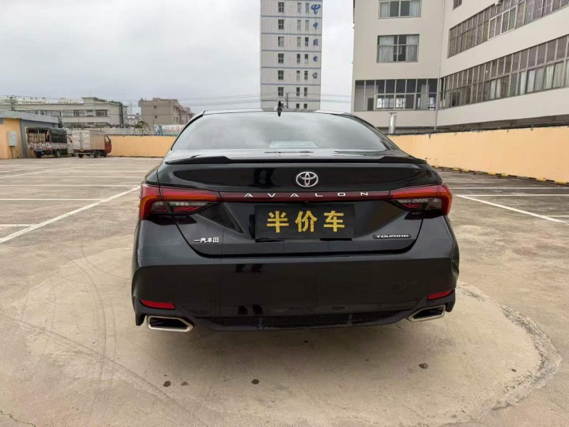 曲靖19年丰田亚洲龙9