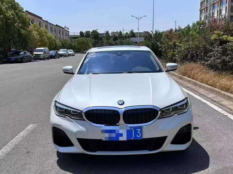 曲靖21年宝马3系1