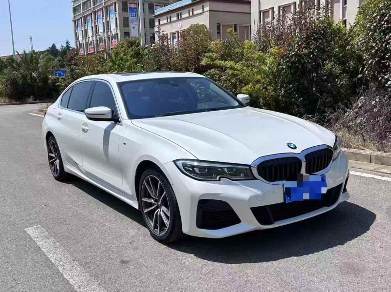 曲靖21年宝马3系2