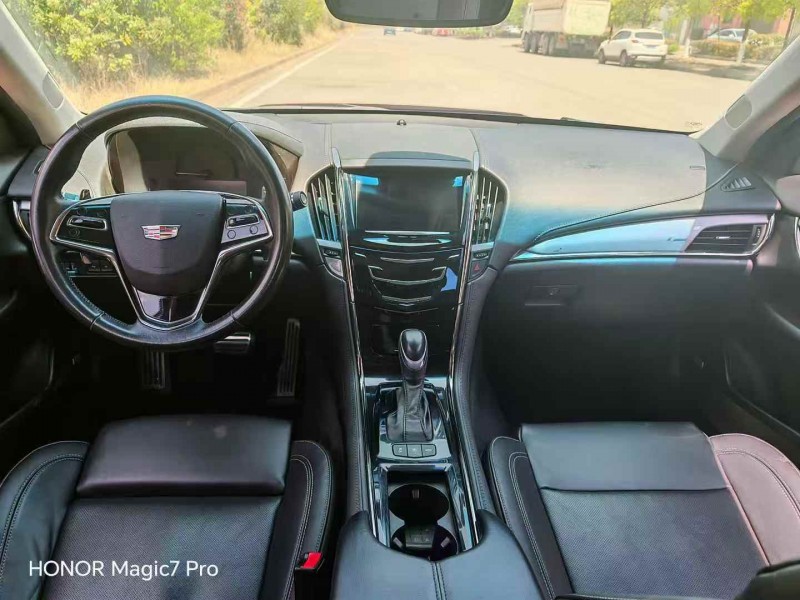 曲靖16年凯迪拉克ATS8