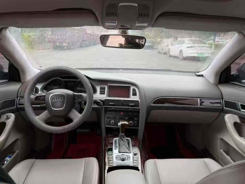 曲靖09年奥迪A6L8