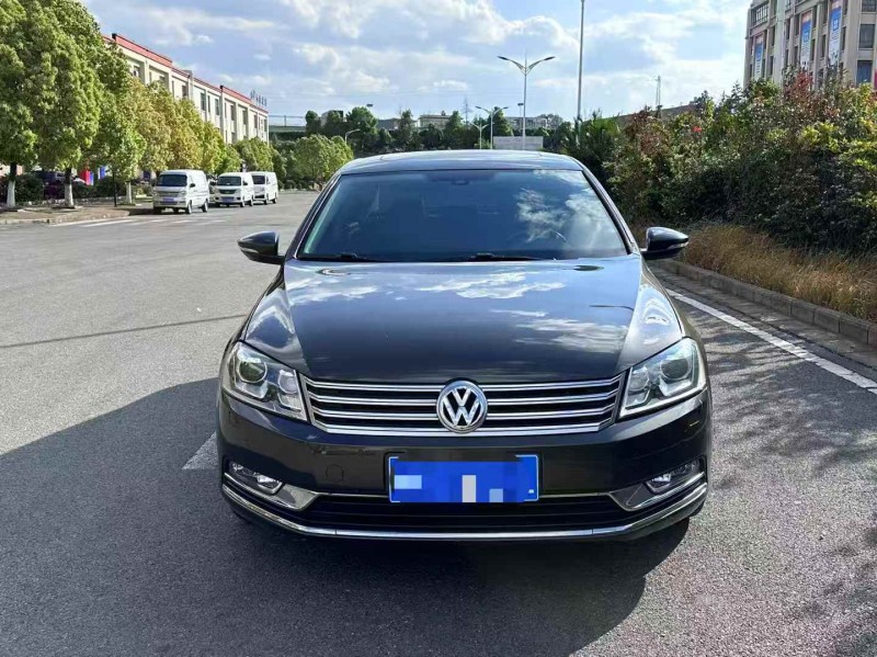 曲靖16年大众迈腾1