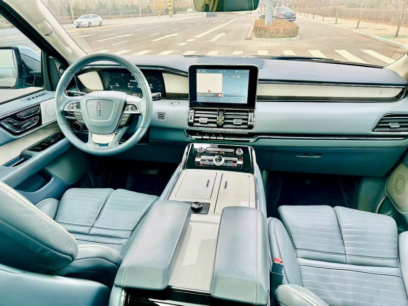 太原20年林肯领航员4