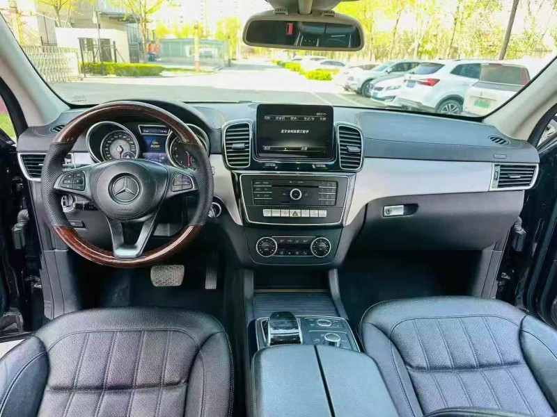 东营16年奔驰GLS5