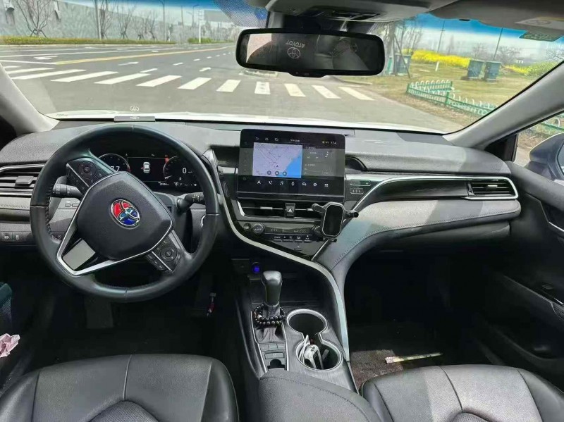 苏州23年丰田凯美瑞6