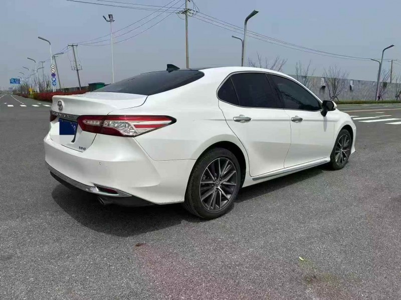 苏州23年丰田凯美瑞7