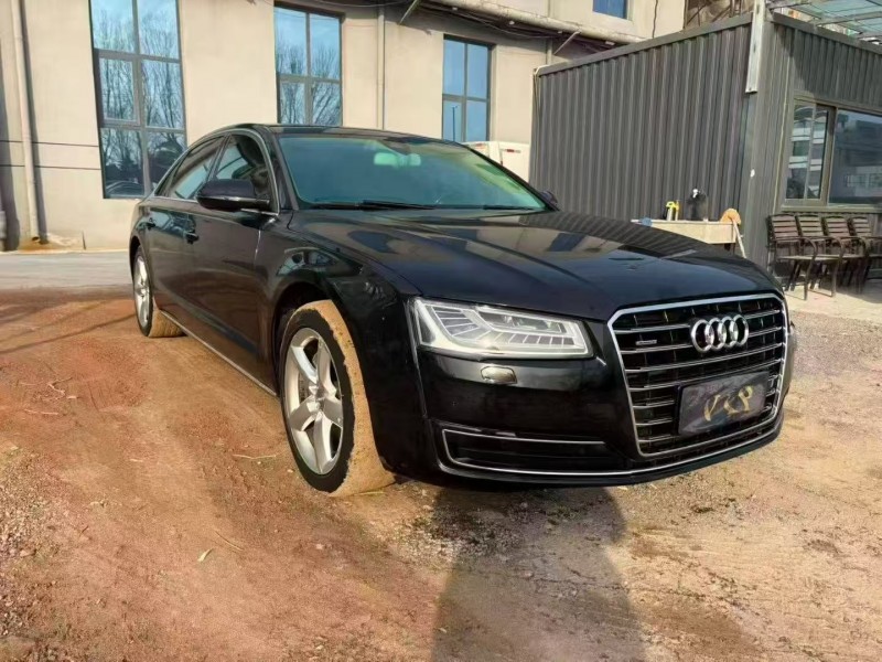 焦作13年奥迪A8L1