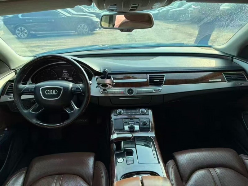 焦作13年奥迪A8L4