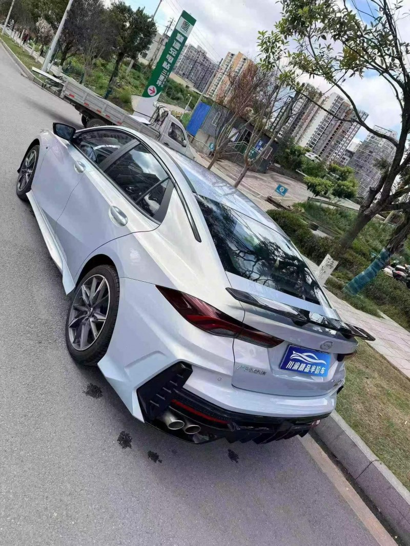 泸州25年传祺影豹8