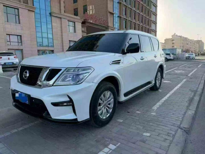 包头17年日产途乐2