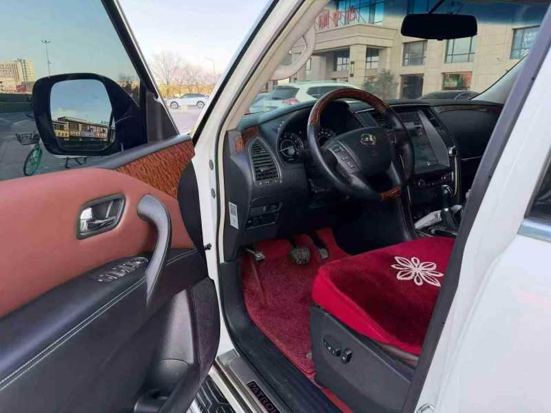 包头17年日产途乐5