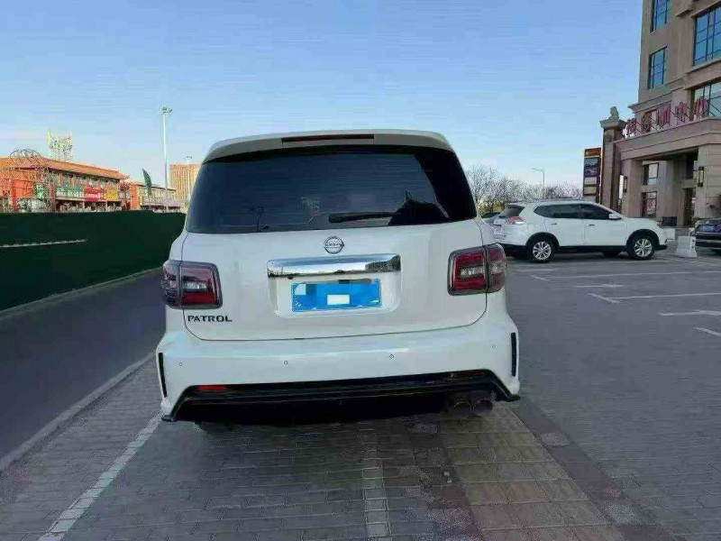 包头17年日产途乐9