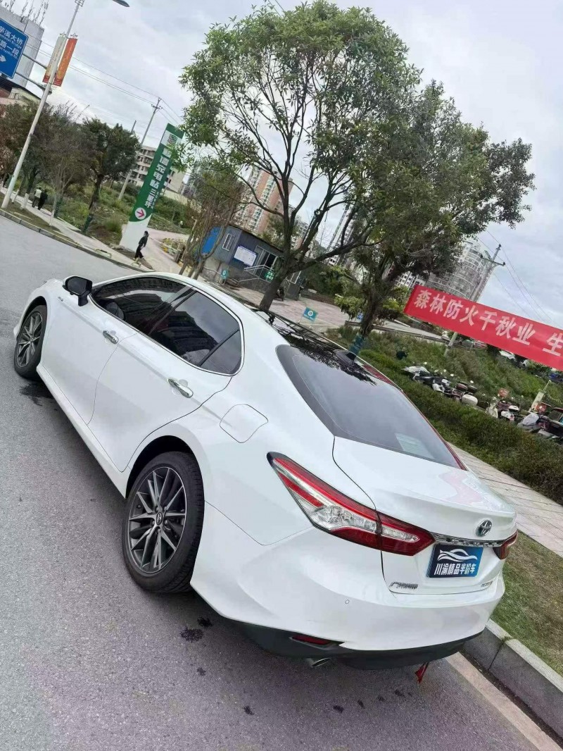 遂宁22年丰田凯美瑞7