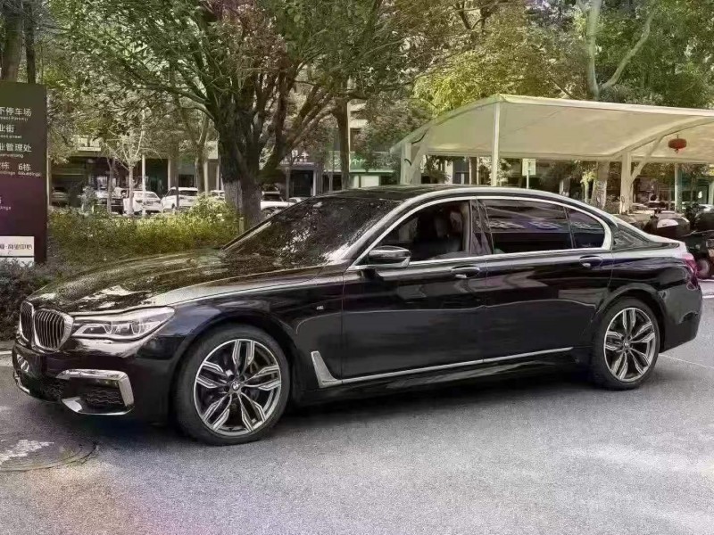 邵阳17年宝马7系3