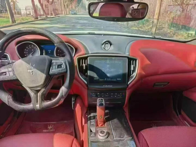 洛阳20年玛莎拉蒂Ghibli5