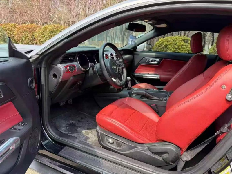 盐城17年福特野马5