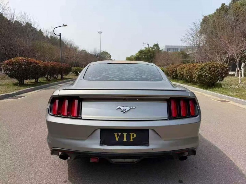 盐城17年福特野马7