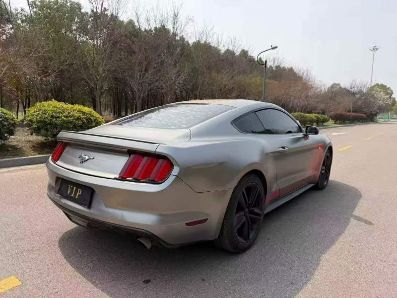 盐城17年福特野马8