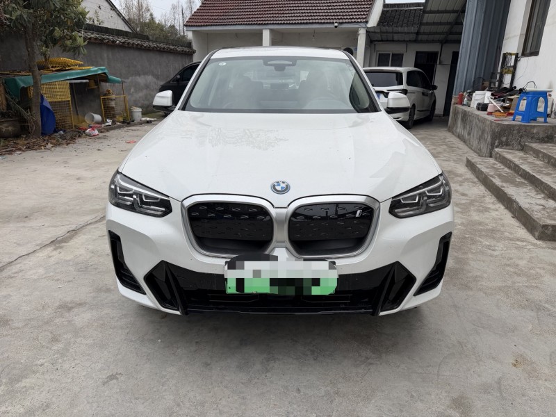 扬州25年宝马IX1