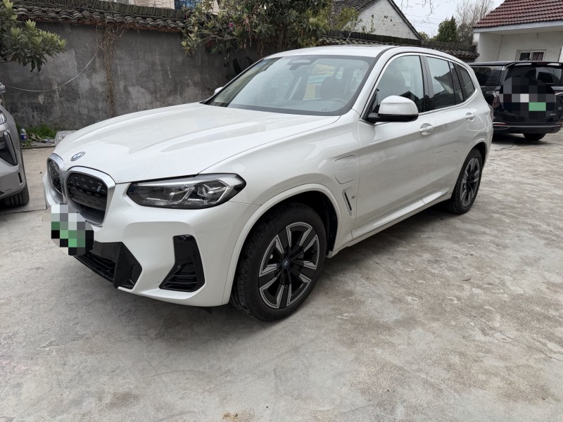 扬州25年宝马IX2