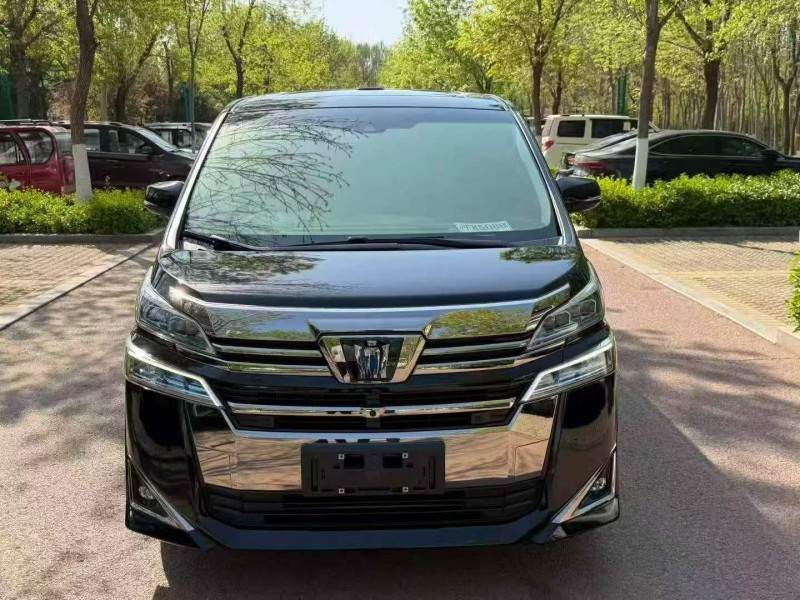 聊城22年丰田皇冠1