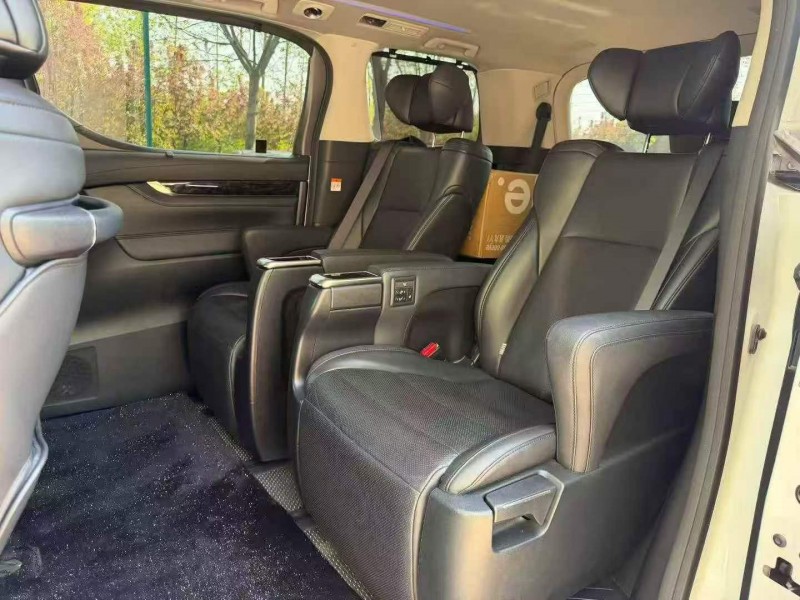 聊城22年丰田皇冠7