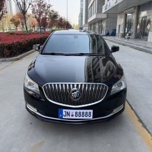 济宁16年别克君越