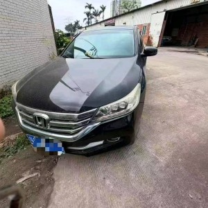 佛山15年本田雅阁