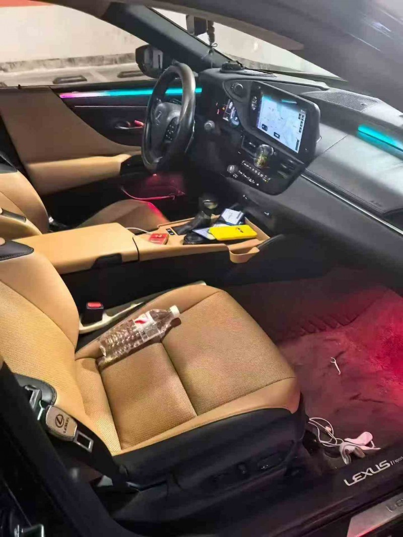 汉中23年雷克萨斯ES5